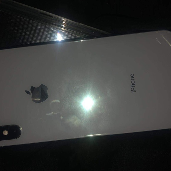 iPhone XS Max 256gb -Used - Picture 3 of 3